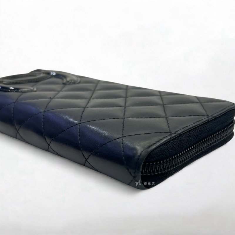 CHANEL 黑色羊皮雙C康朋拉鍊長夾A50078-8