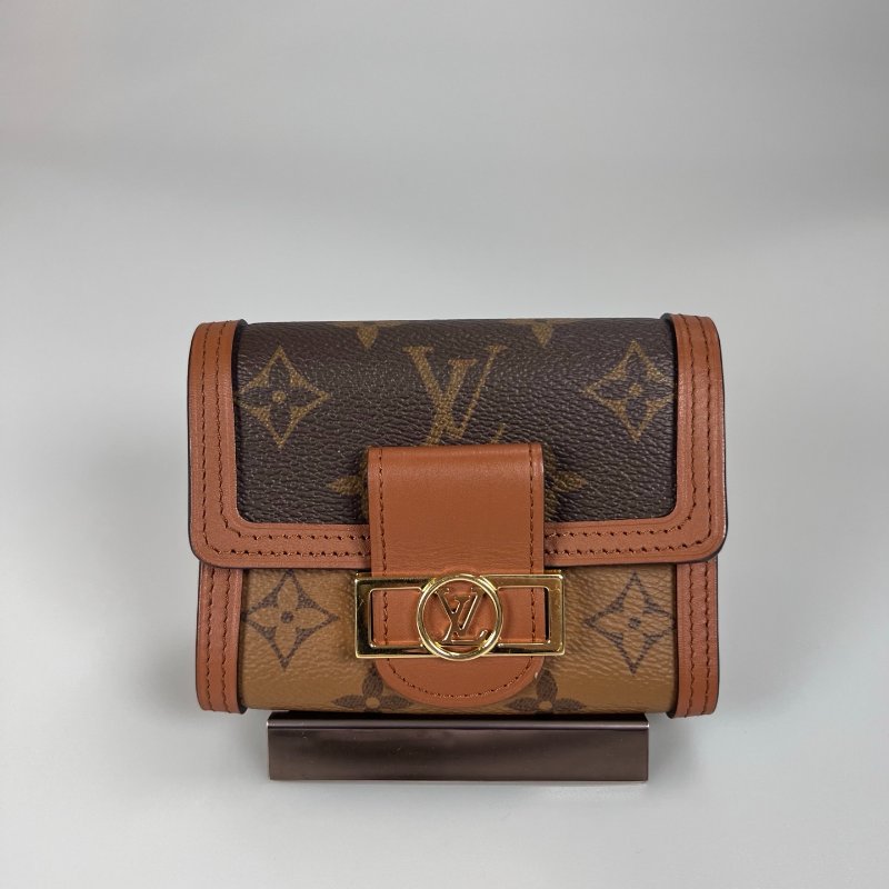 LV M68725/晶片款 達芙妮Dauphine短夾-0