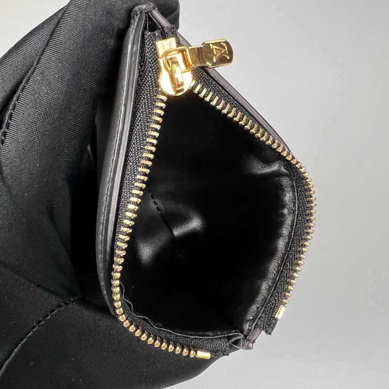 LV M68725/晶片款 達芙妮Dauphine短夾-8