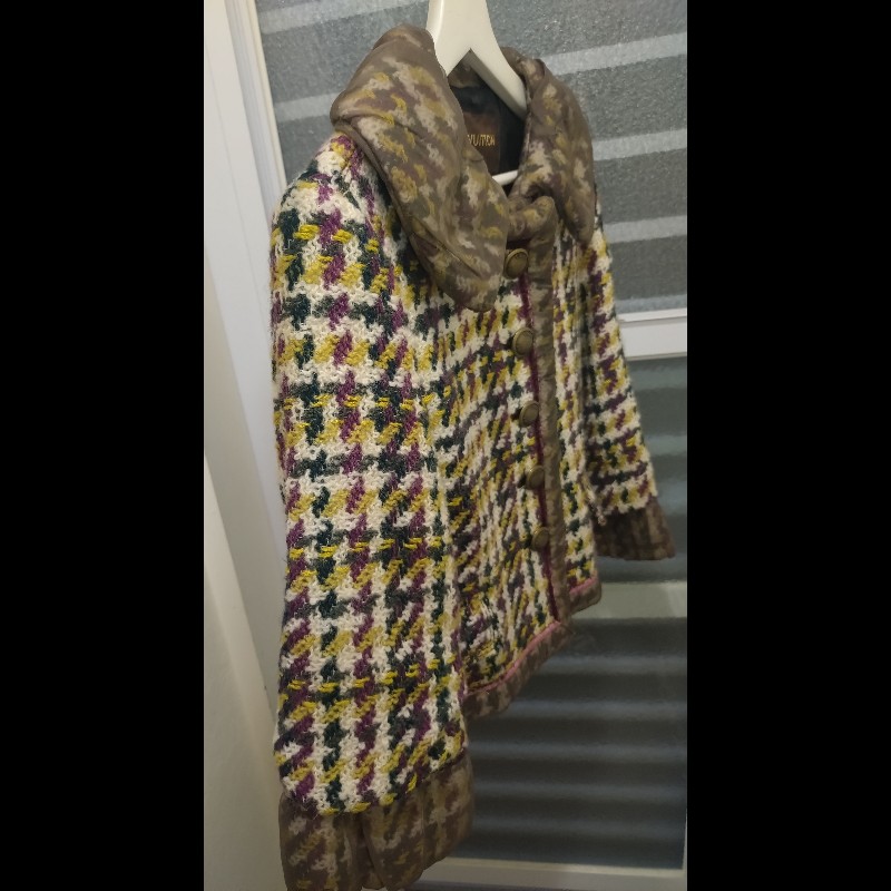 LV 咖紗領紫黃綠白毛呢外套-2