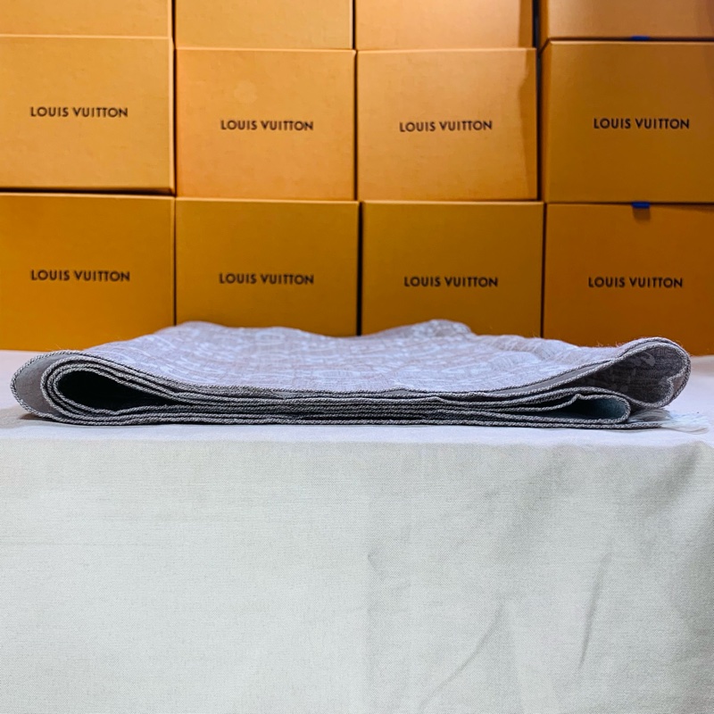 ‼️全台最甜 全新含吊牌 Gucci 古馳 燕麥老花滿版雙色圍巾 披肩-6