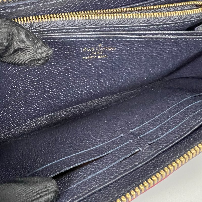LV M60571/晶片款 海軍藍壓紋ㄇ拉長夾-7