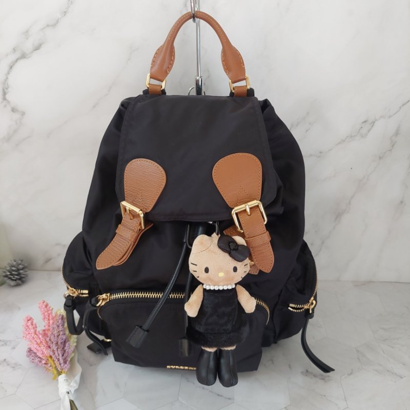 BURBERRY The Rucksack  中 號🌈實品拍照🌈黑色尼龍雙肩包手提包 後背包  金色五金~二手品-4