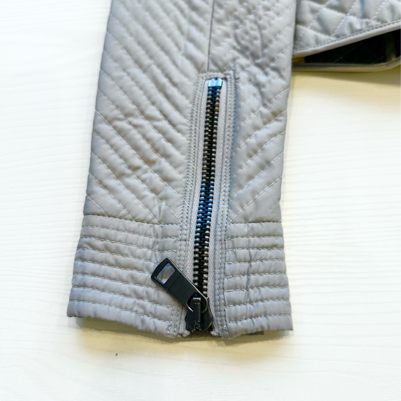 Burberry 菱格外套-19