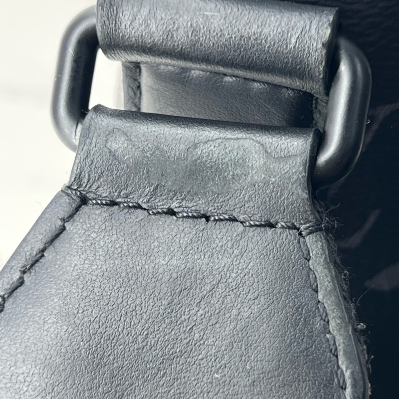 💗香緹國際精品💗 LV 黑武士郵差包-9