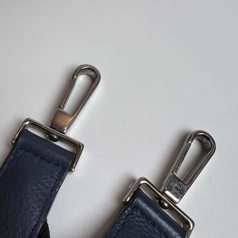 DIOR 老花Roller圓筒包-6