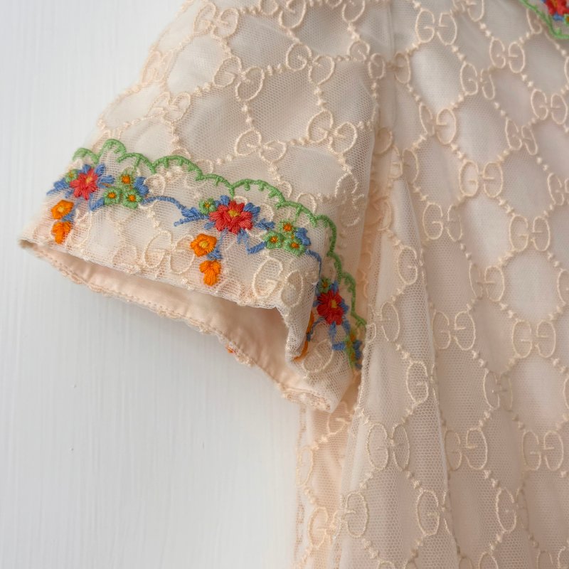 ::GUCCI:: 10號童裝 裸膚色 花朵刺繡 浪漫可愛小洋裝 女童洋裝-11