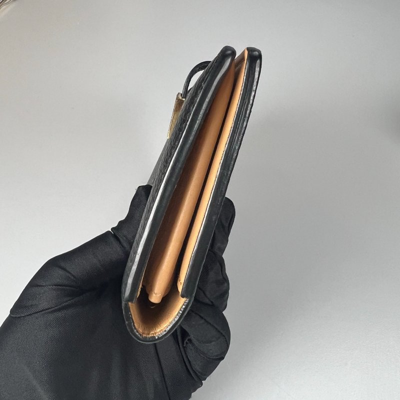 LV M81330/晶片款 黑Capucines對開長夾-2