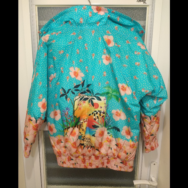 Gucci 亮藍色粉色扶桑花外套-3