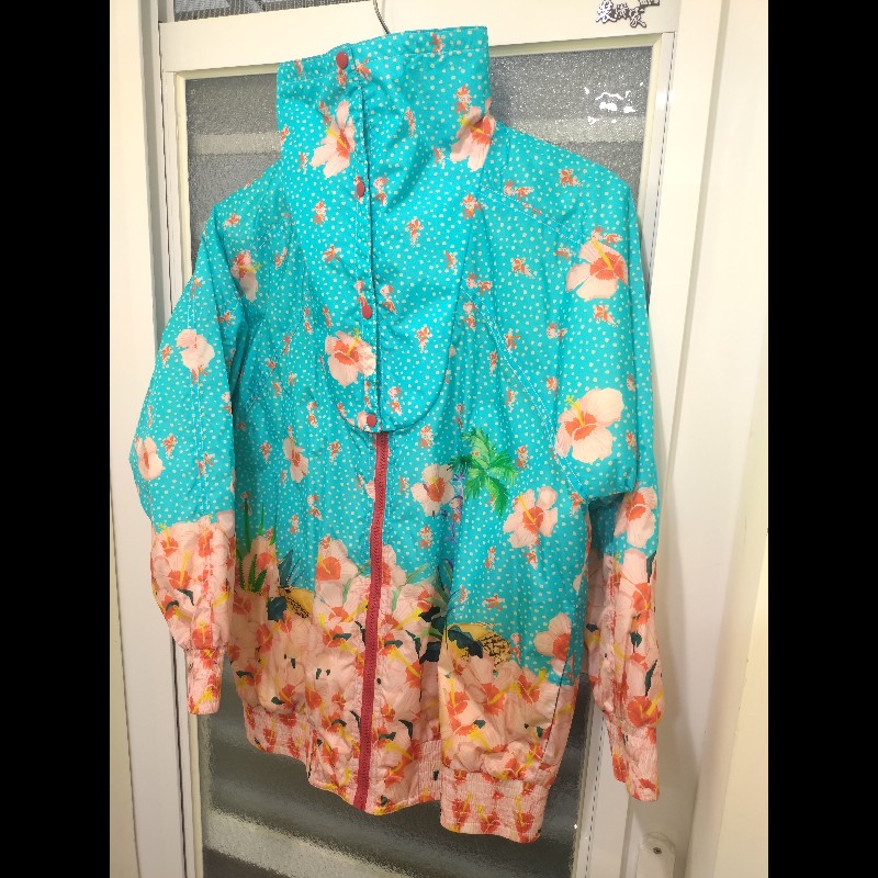 Gucci 亮藍色粉色扶桑花外套-4