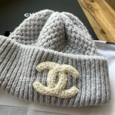香奈兒 Chanel 灰色經典毛帽 全新品❗️尚未抵台