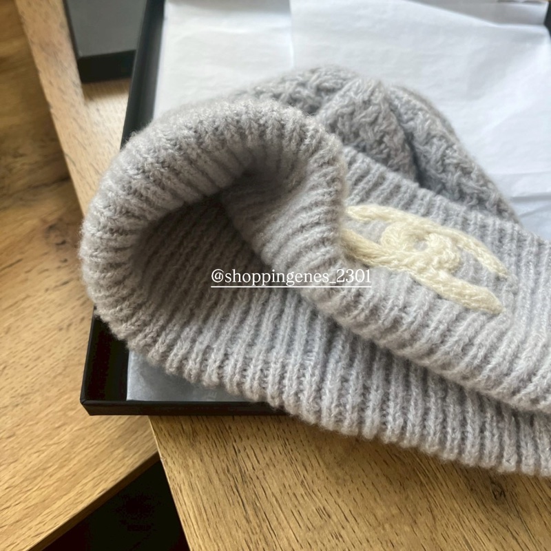 香奈兒 Chanel 灰色經典毛帽 全新品❗️尚未抵台-3