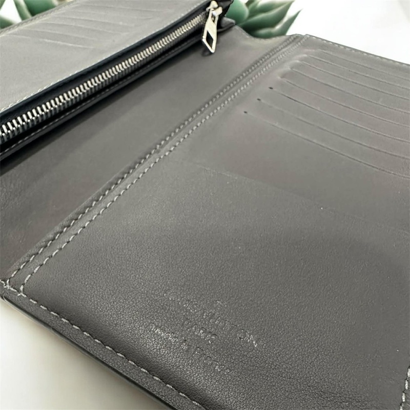 LV BRAZZA 全皮對開長夾 黑色-3