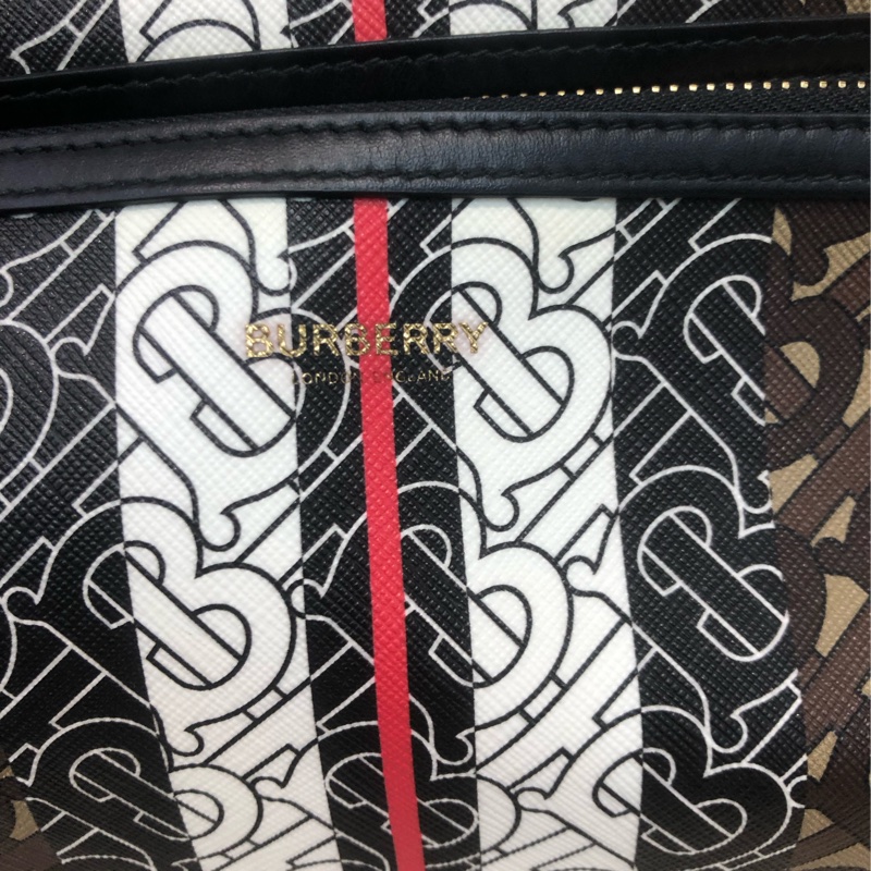 Burberry TB Logo 腰包 XB979-8