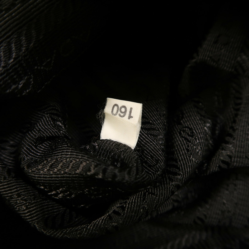 PRADA 尼龍Shoulder Bag銀扣肩背袋-6