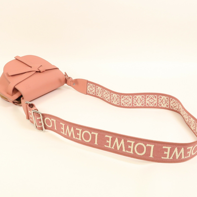 LOEWE 牛皮皮革Mini Gate銀扣肩背袋-7