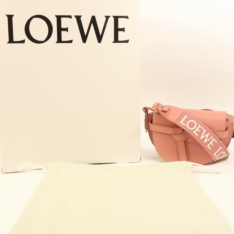 LOEWE 牛皮皮革Mini Gate銀扣肩背袋-8