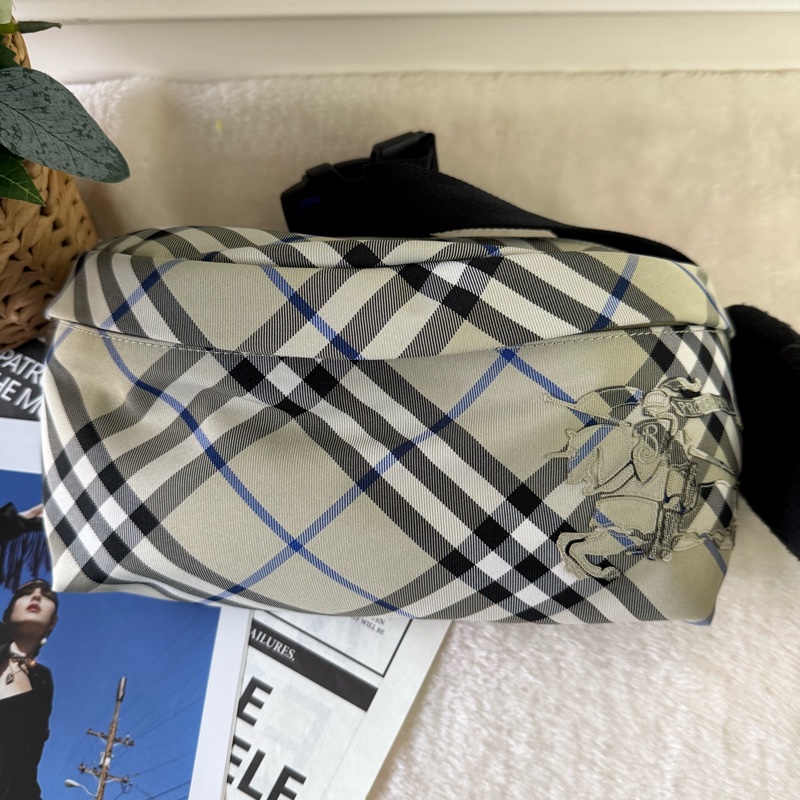 戰馬圖案尼龍格紋腰包(地衣色)-1