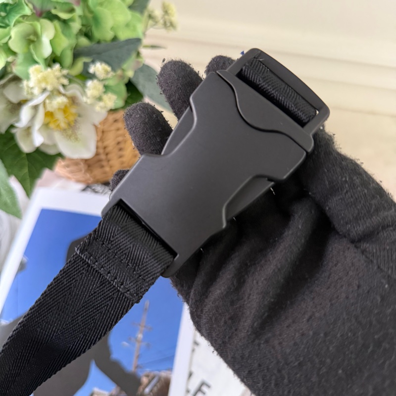 戰馬圖案尼龍格紋腰包(地衣色)-8