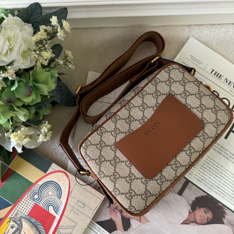 GG Emblem 小款拉鍊斜背包(烏木/深棕色)-0