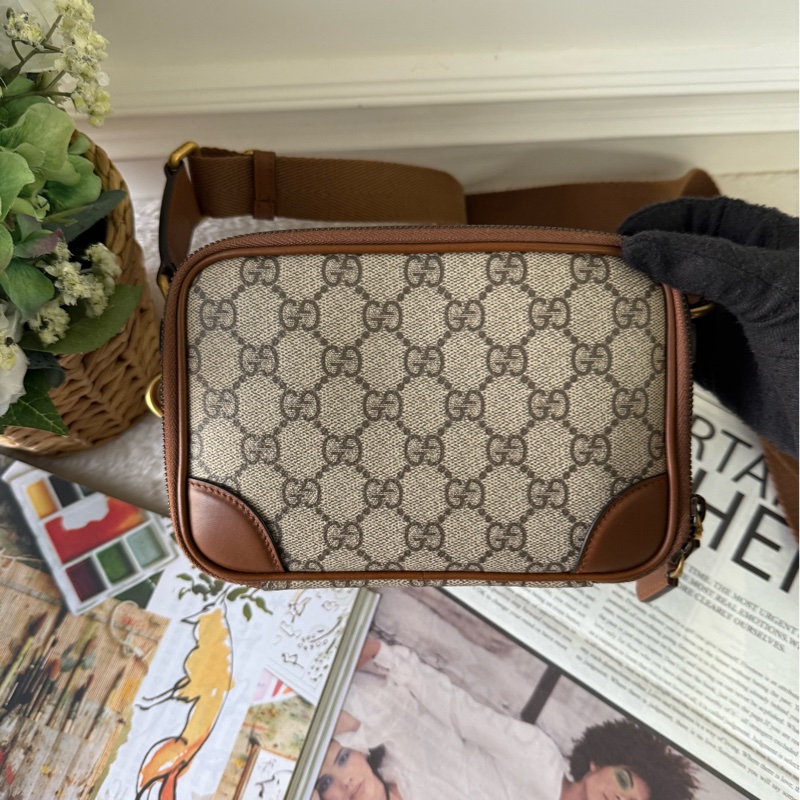 GG Emblem 迷你雙拉鍊斜背包(烏木/深棕色)-3