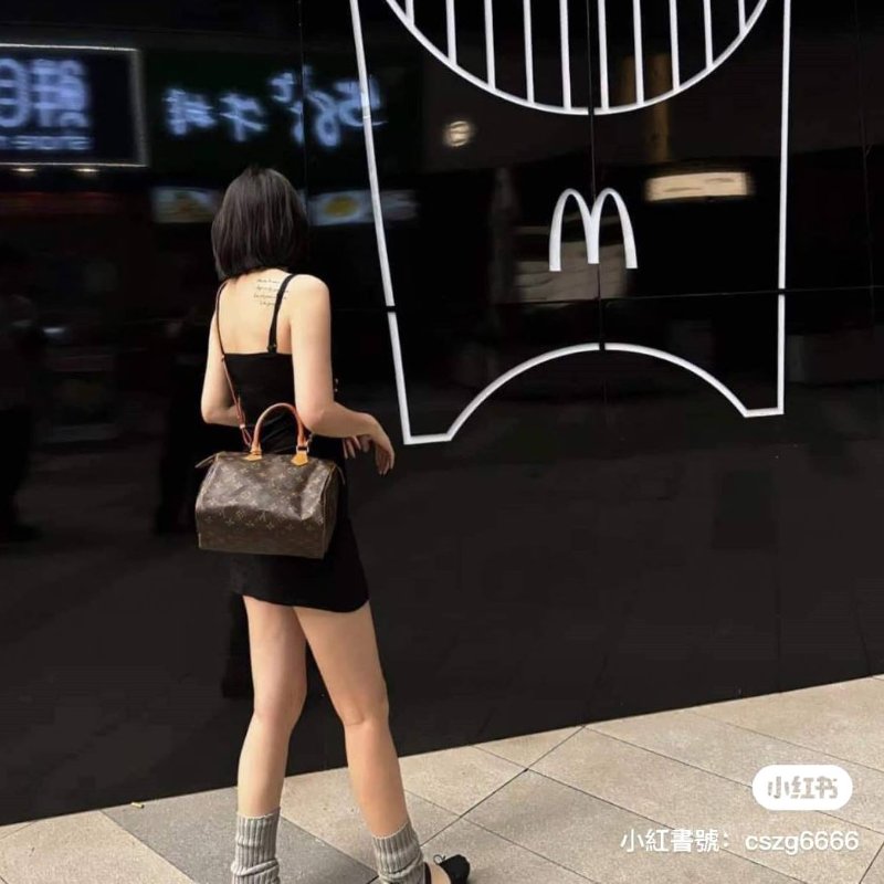 LV Speedy 25 cm🎀現品實拍 🎀 Vintage 波士頓包~二手品（不議價)-9