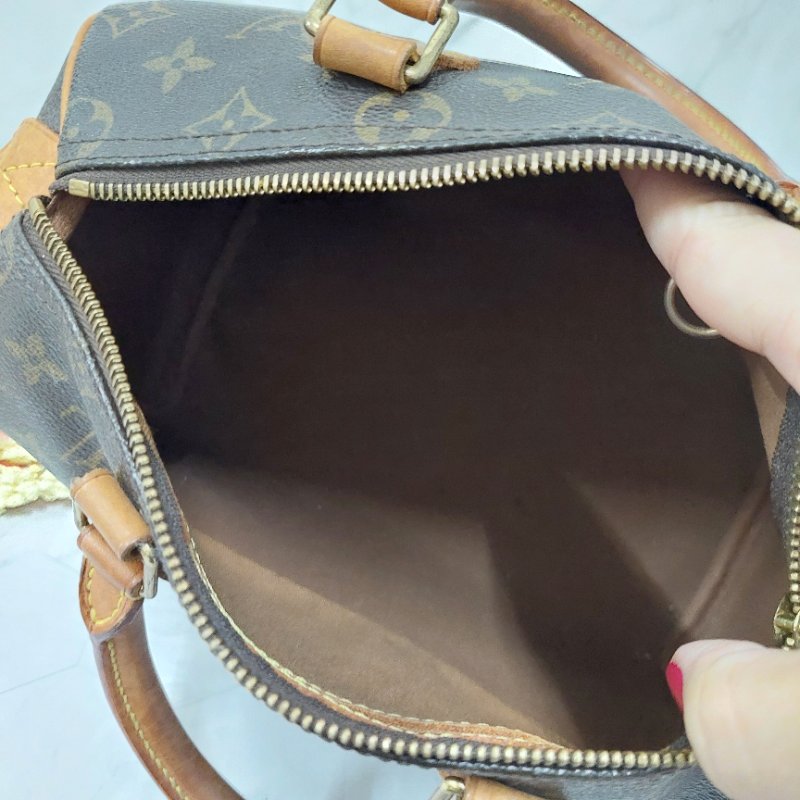 LV Speedy 25 cm🎀現品實拍 🎀 Vintage 波士頓包~二手品（不議價)-36