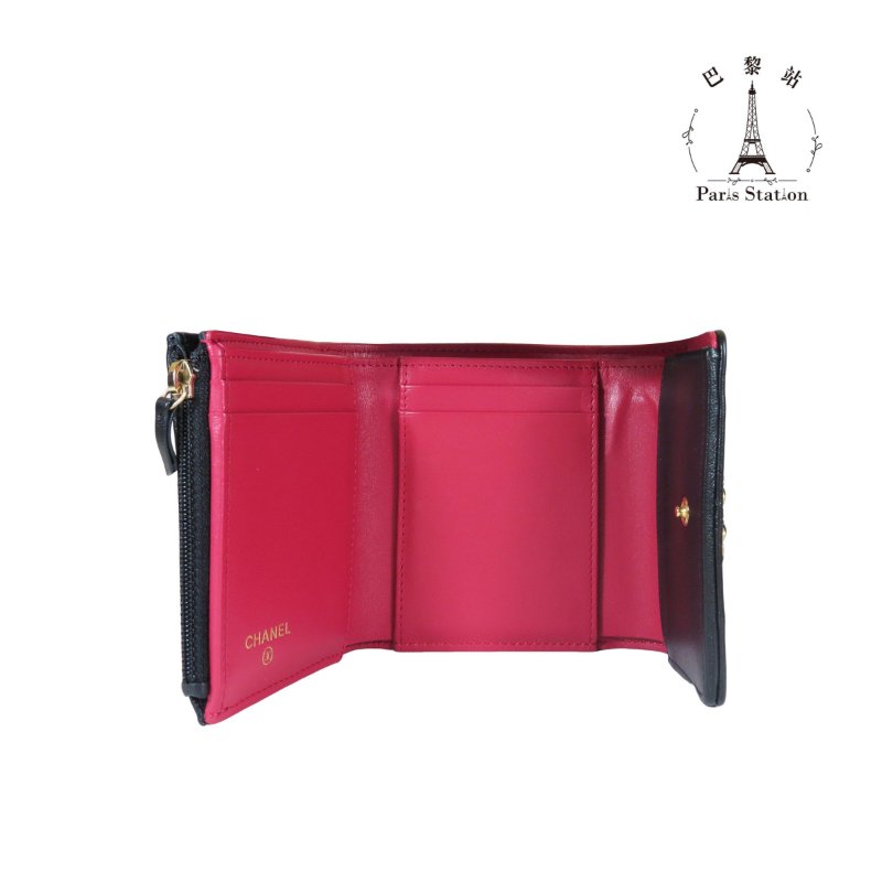 【巴黎站二手名牌專賣】＊現貨＊CHANEL 真品＊19系列黑色菱格紋金雙C三折釦式短夾-3