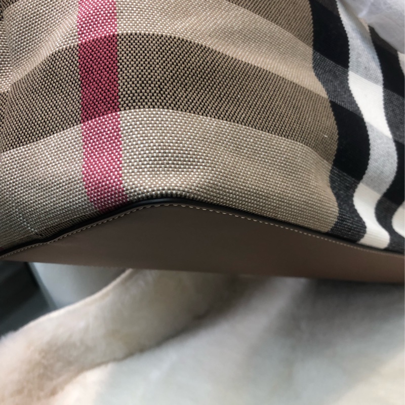Burberry啡白麻布大Tote XC007-8