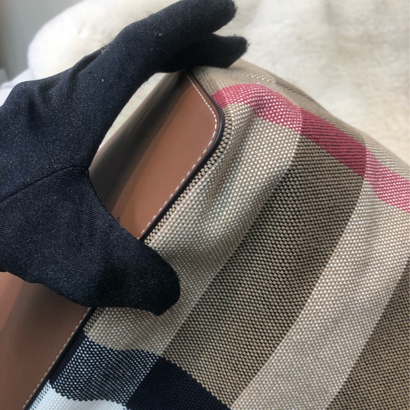 Burberry啡白麻布大Tote XC007-10