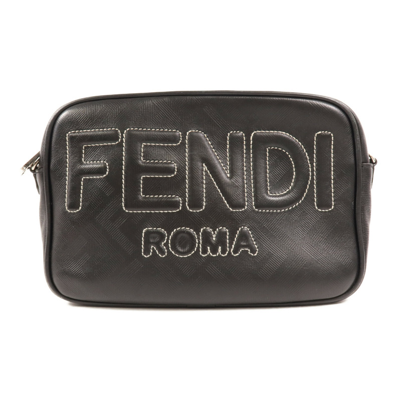FENDI 皮革Camera Bag銀扣肩背袋-1