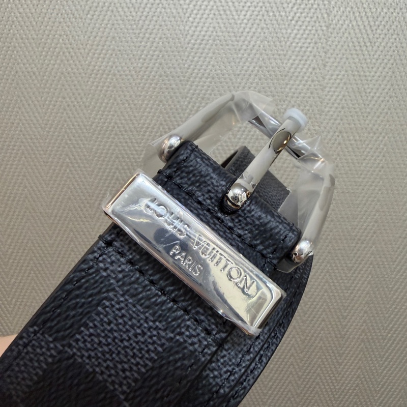 LV 黑灰棋盤格Pont Neuf銀釦皮帶M8200U-1