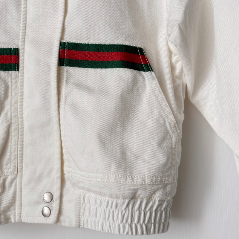 ::GUCCI::  童裝6號 經典藍綠織帶草莓刺繡 白色拉鍊夾克-7