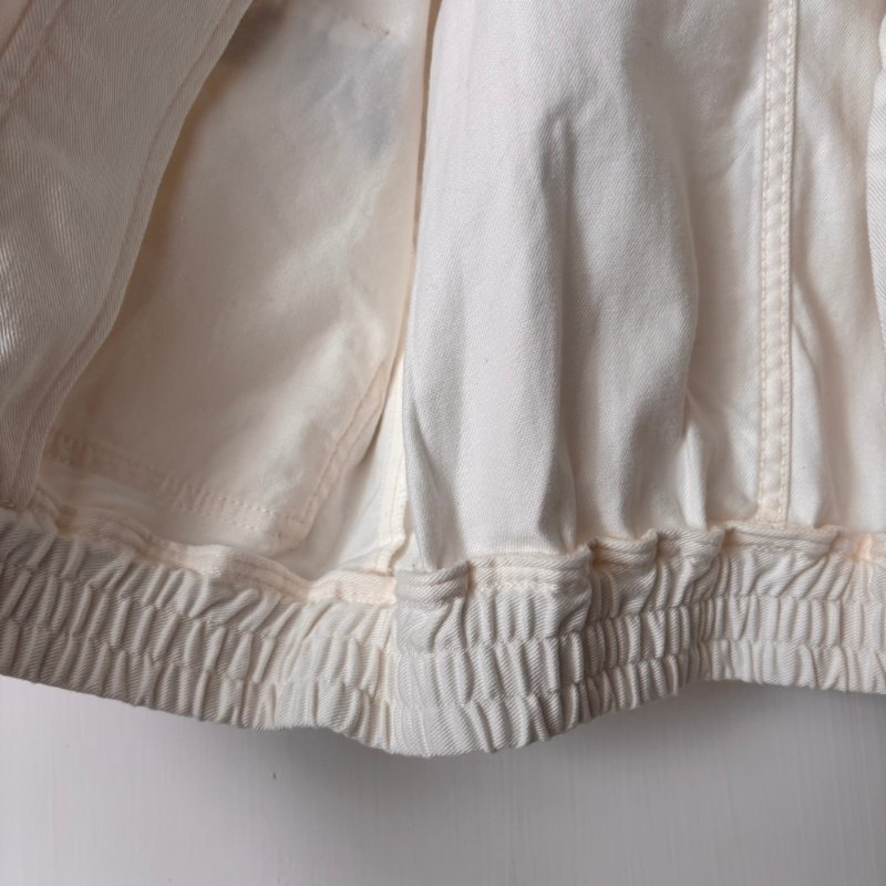 ::GUCCI::  童裝6號 經典藍綠織帶草莓刺繡 白色拉鍊夾克-16