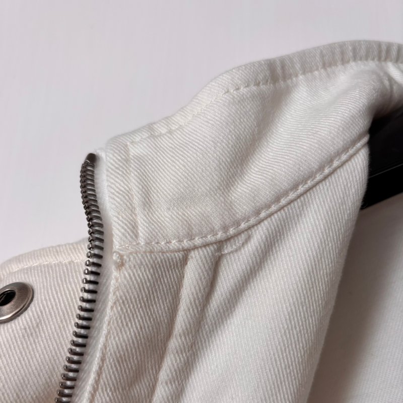 ::GUCCI::  童裝6號 經典藍綠織帶草莓刺繡 白色拉鍊夾克-17