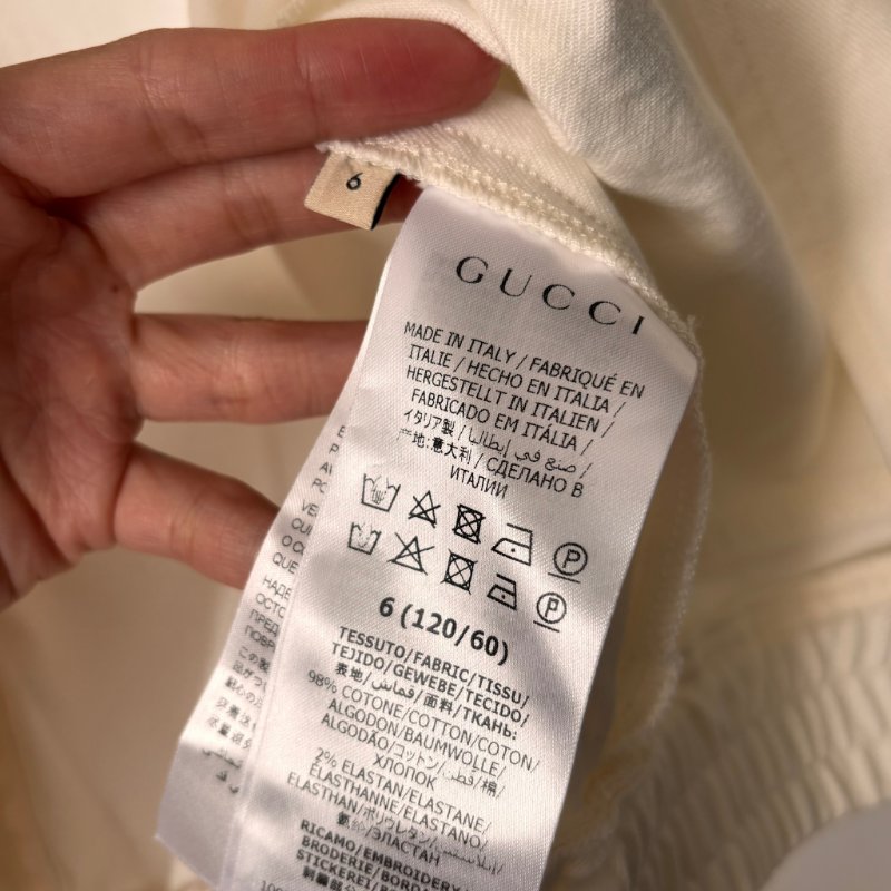 ::GUCCI::  童裝6號 經典藍綠織帶草莓刺繡 白色拉鍊夾克-21