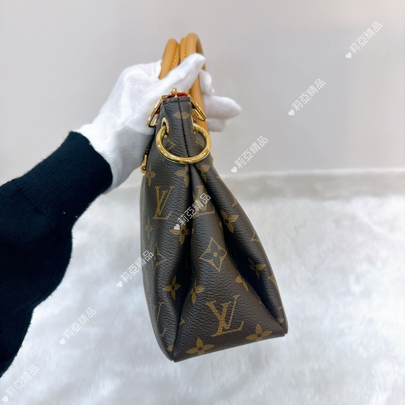 莉亞精品♡ LV Pallas bb 二手美包-4