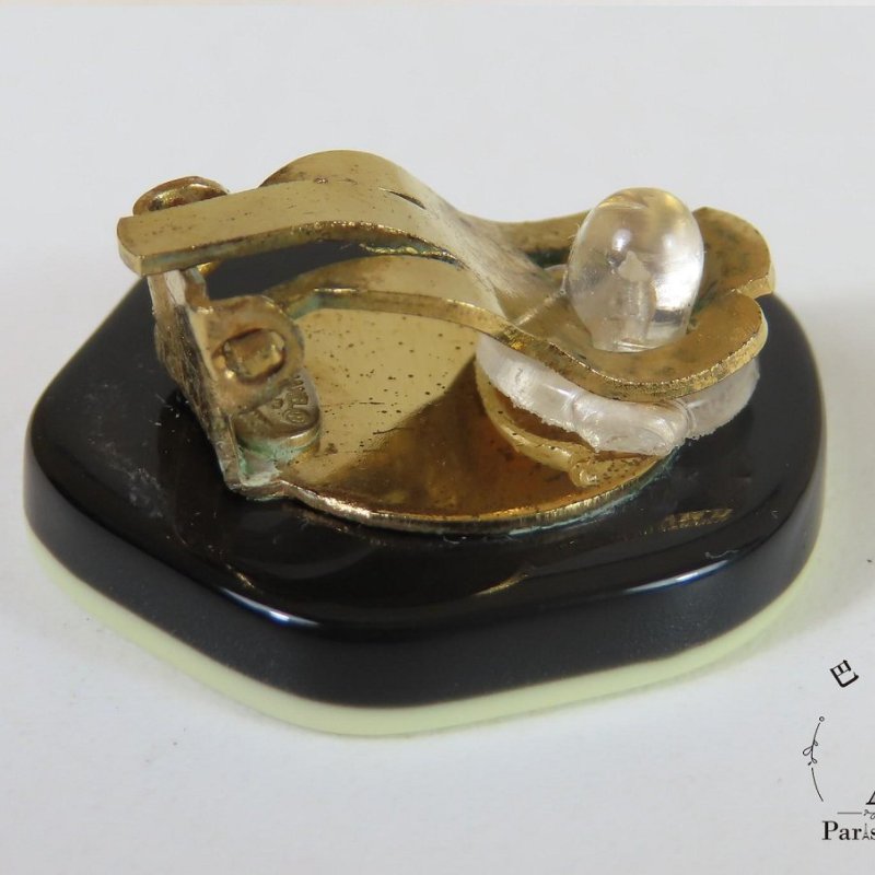 【巴黎站二手名牌專賣店】＊現貨＊CHANEL 香奈兒 真品＊黑/白色樹脂山茶花小雙C夾式耳環-4