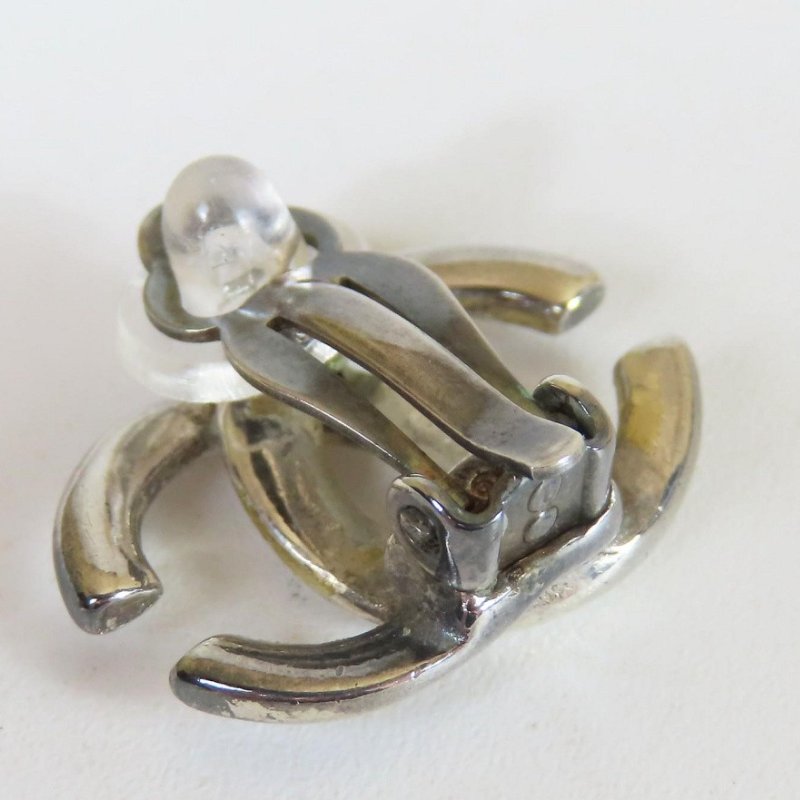 【巴黎站二手名牌專賣店】＊現貨＊CHANEL 香奈兒 真品＊銀色雙C夾式耳環-1