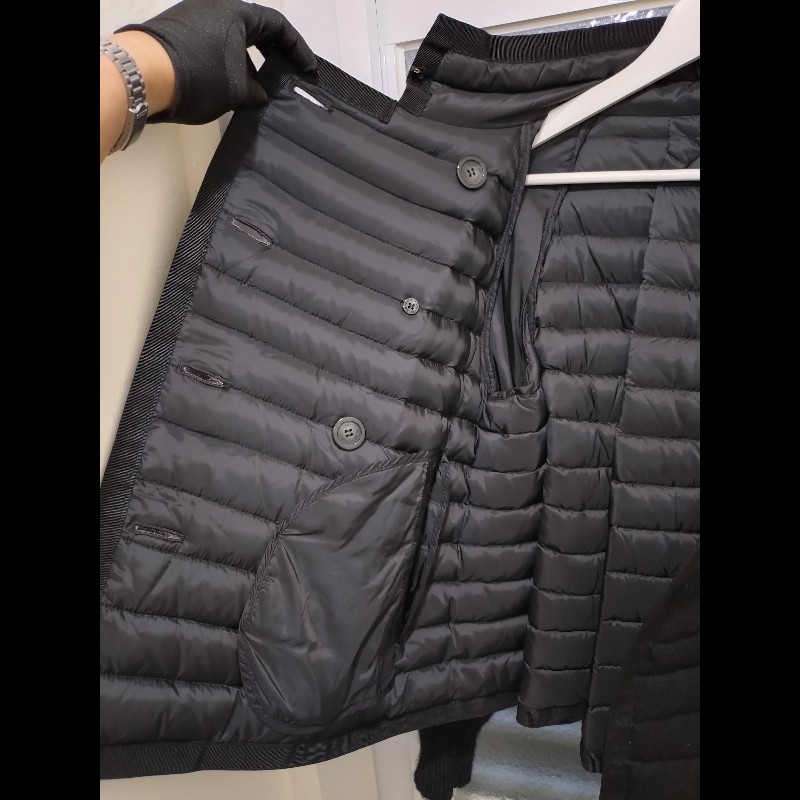 Moncler 黑色羽絨橫格拚羊毛料外套-4