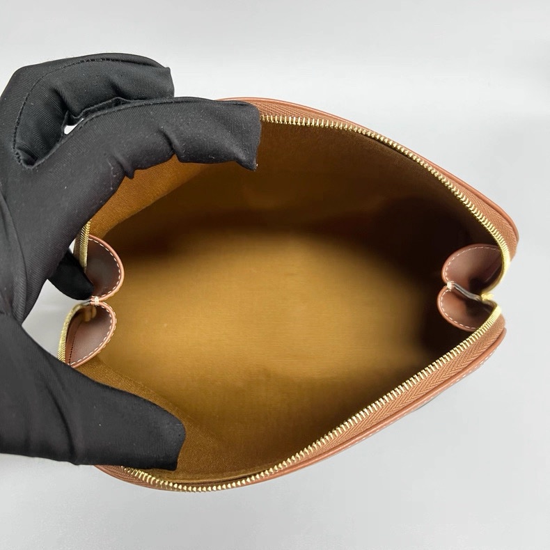 Celine 老花滿Logo 貝殼包-3