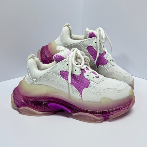 （全新全套🎁） Balenciaga 巴黎世家 Triple S老爹鞋 專櫃36900！