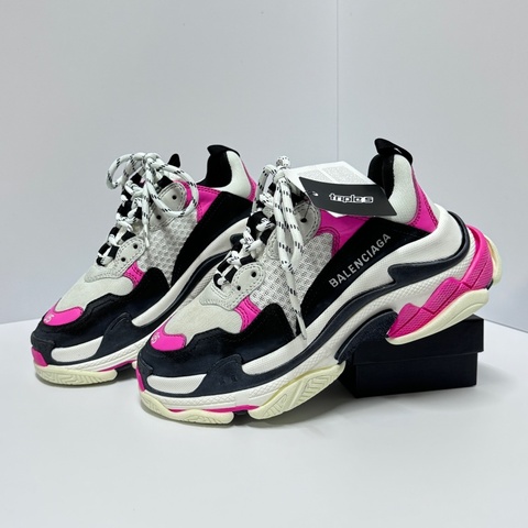 （全新｜吊牌沒拆🔖） Balenciaga 巴黎世家 Triple S老爹鞋 專櫃36900！