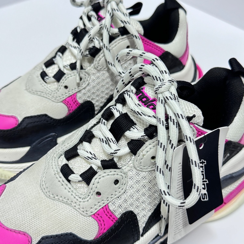 （全新｜吊牌沒拆🔖） Balenciaga 巴黎世家 Triple S老爹鞋 專櫃36900！-7