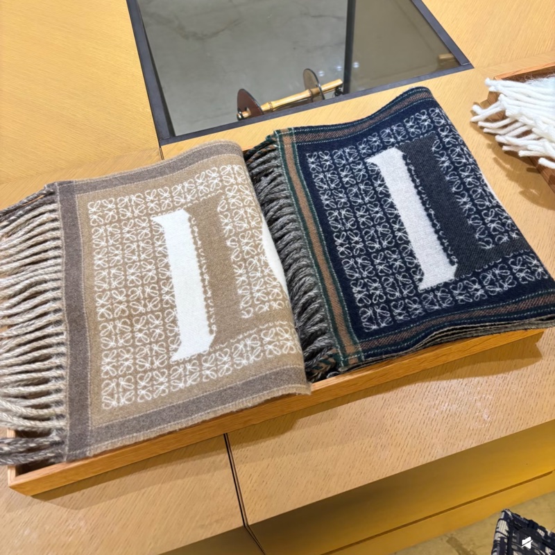 💖Loewe 圍巾 Loewe字樣 全新💖 全新全配-4