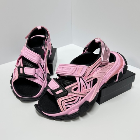 （99新閒置品 沒穿過） Balenciaga 巴黎世家 老爹涼鞋 專櫃26900！