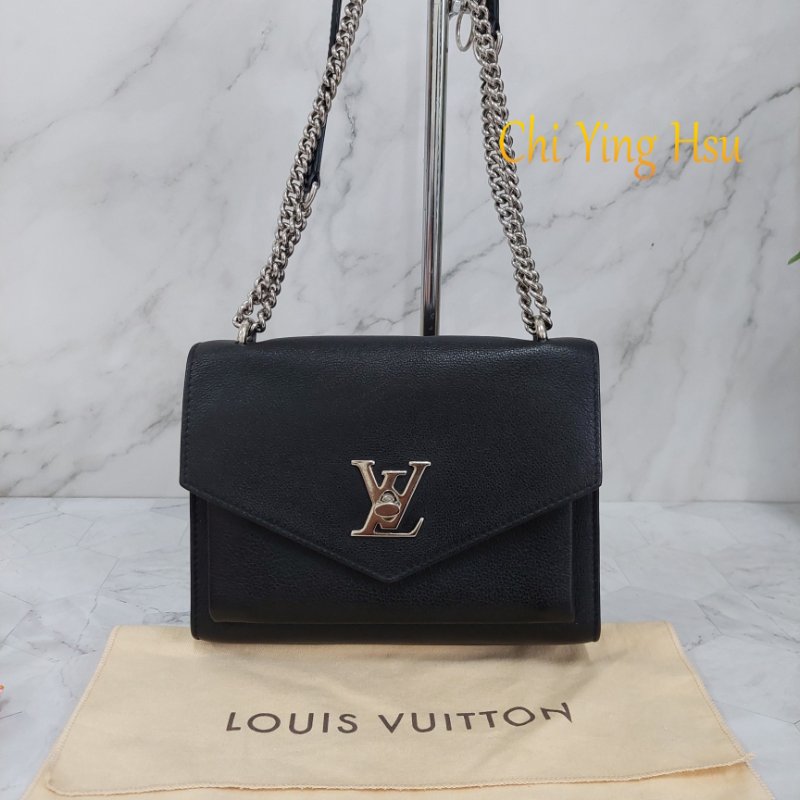 LV M51418 MYLOCKME 質感小牛皮肩斜背翻蓋銀鍊包(黑)郵差包.斜背包 肩背包-13