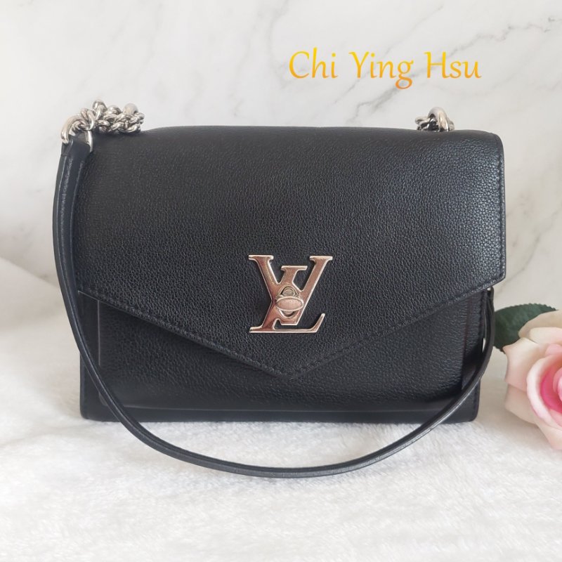 LV M51418 MYLOCKME 質感小牛皮肩斜背翻蓋銀鍊包(黑)郵差包.斜背包 肩背包-14