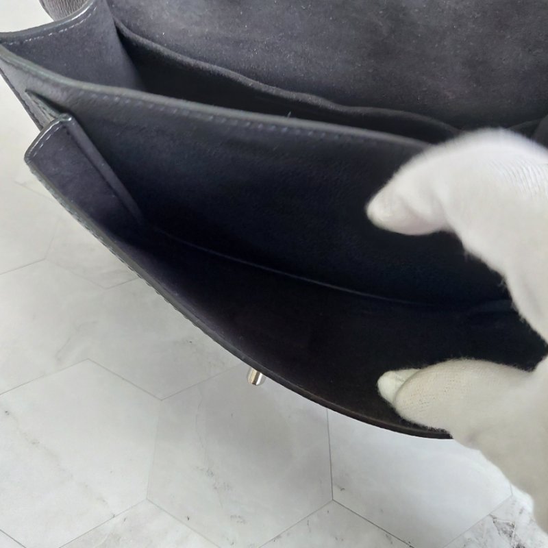 LV M51418 MYLOCKME 質感小牛皮肩斜背翻蓋銀鍊包(黑)郵差包.斜背包 肩背包-40