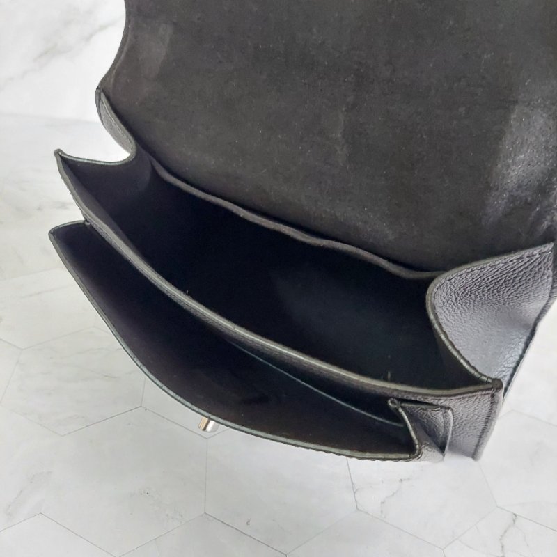 LV M51418 MYLOCKME 質感小牛皮肩斜背翻蓋銀鍊包(黑)郵差包.斜背包 肩背包-43